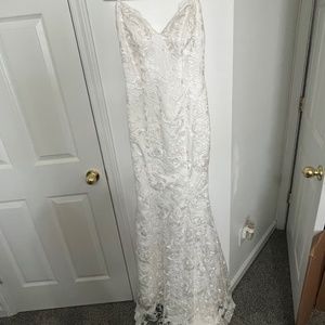 Wedding dress size 6